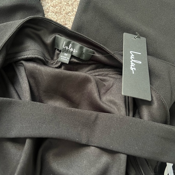 NWT Lulu’s Stapless Straight Leg Jumpsuit - Picture 4 of 4